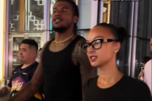 争议判罚引热议!杰伦·格林与对手激战正酣