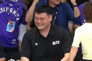 强强对决，交大后卫陈天灿力压石奎，绝杀清华展实力