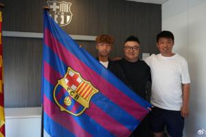 全网热议!14岁新星李昊炎加盟拉玛西亚,球迷热议:他能否成为中国足球的救世主?