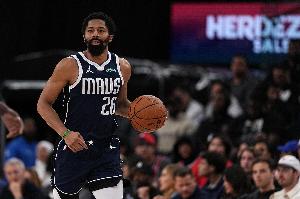 战术解析：NBA攻防转换的艺术——库杜詹如何铸就胜局传奇