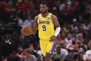 逆境中绽放！扎威与布朗尼再战NBA，友谊与意志力见证成长