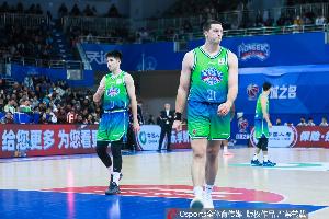天津男篮面临挑战,林庭谦和大卫·詹姆斯离队引发关注