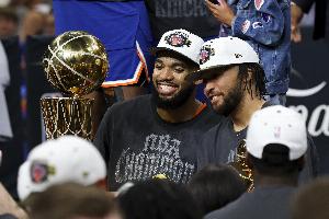 NBA官方东部实力排名:尼克斯位列第一,76人和骑士分别排名第二和第三,猛龙第四,热火第八