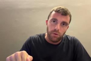 争议判罚成关键转折?阿劳霍加盟利物浦引热议